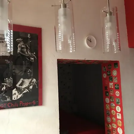 Apartament Studio Red And White